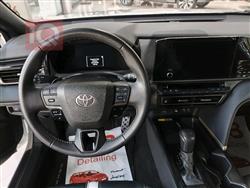 تۆیۆتا کامری